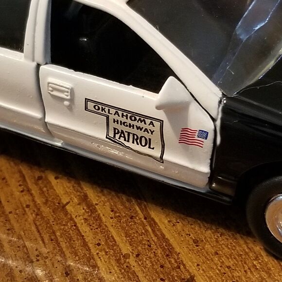 Oklahoma Highway Patrol Road Champs die cast police car 1:43 scale - Picture 8 of 11
